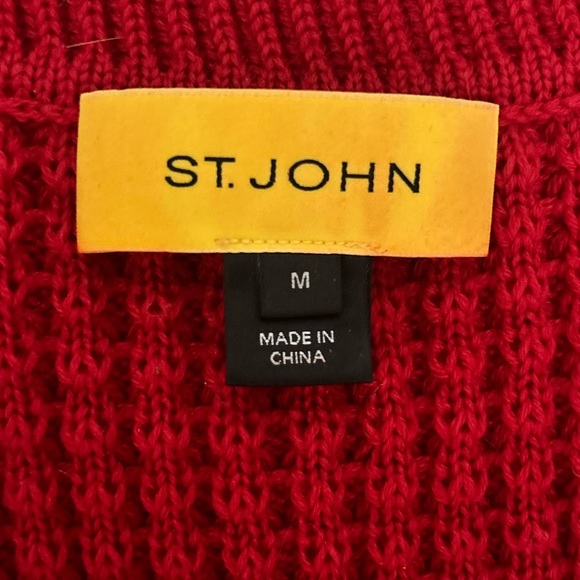 St. John Collection Women's Red Sleeveless Cable Knit Detail Sweater Size Medium - Picture 4 of 6